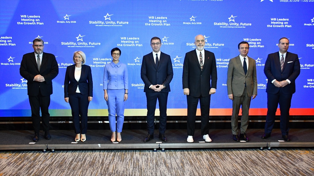 AB Komisyonunun Genişlemeden Sorumlu Üyesi Kos: "AB farklılıklar üzerine inşa edilmiştir"