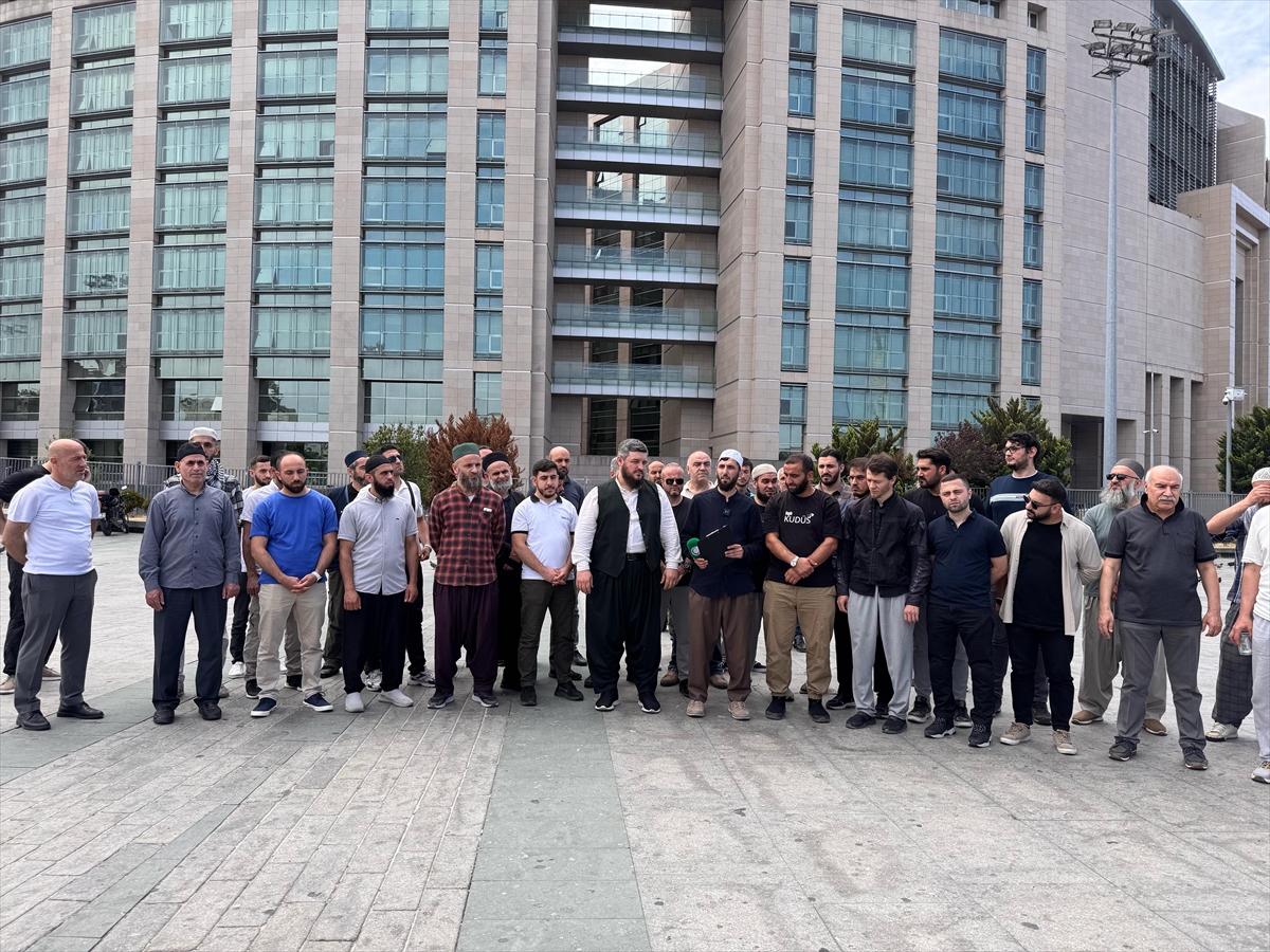 İstanbul'da, Hazreti Muhammed'in karikatür çizimini yayımlayan dergi ve sorumluları hakkında suç duyurusu