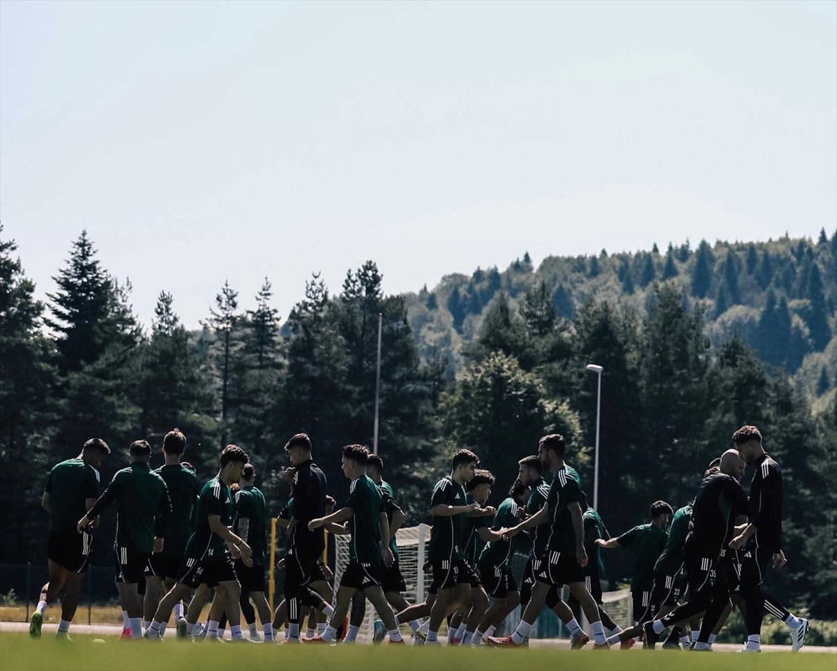 Kocaelispor, Düzce'de yeni sezon hazırlıklarına devam ediyor