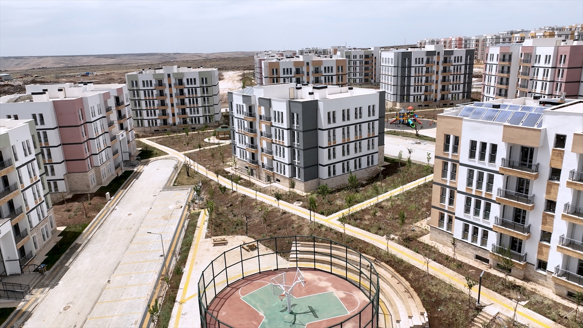 Şanlıurfa'daki 2 bin 738 deprem konutunun yapımı tamamlandı