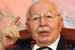 Milli Görüş Gençliği Hocasına gidiyor