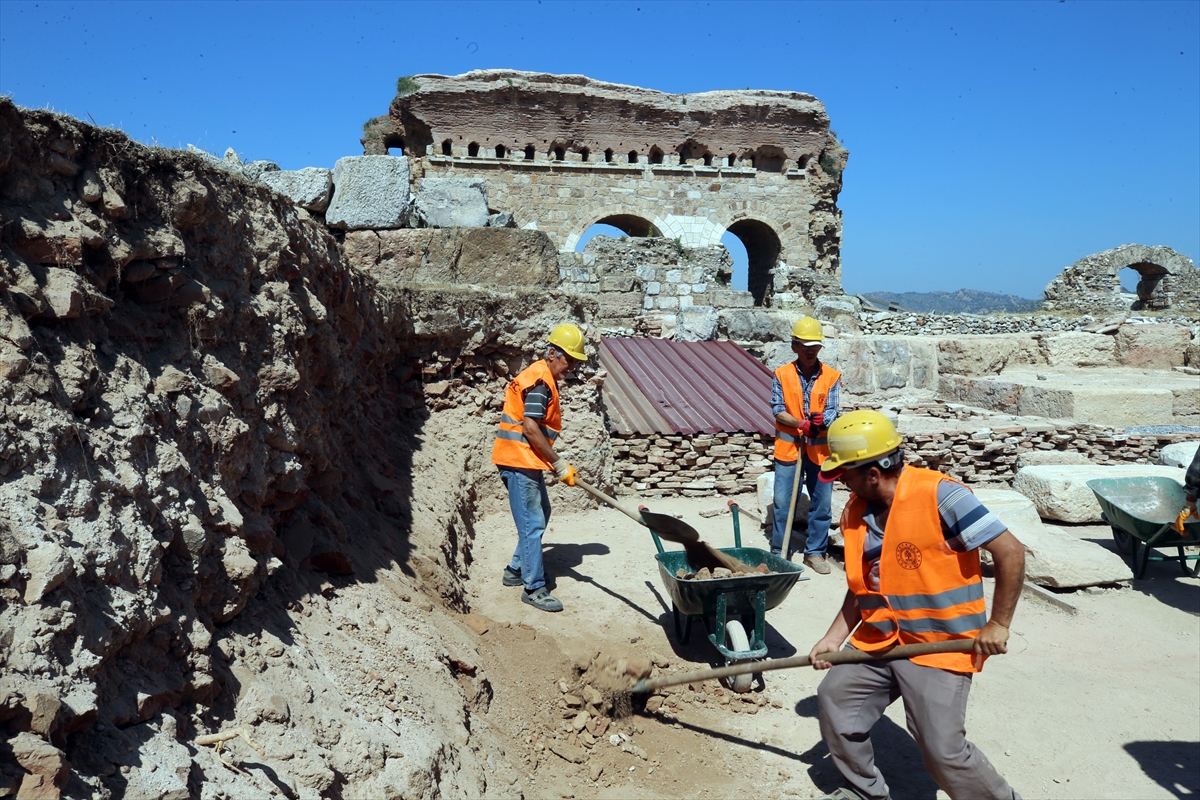 Tralleis Antik Kenti'nin 2 bin yıllık havuzu yeniden suyla buluşacak