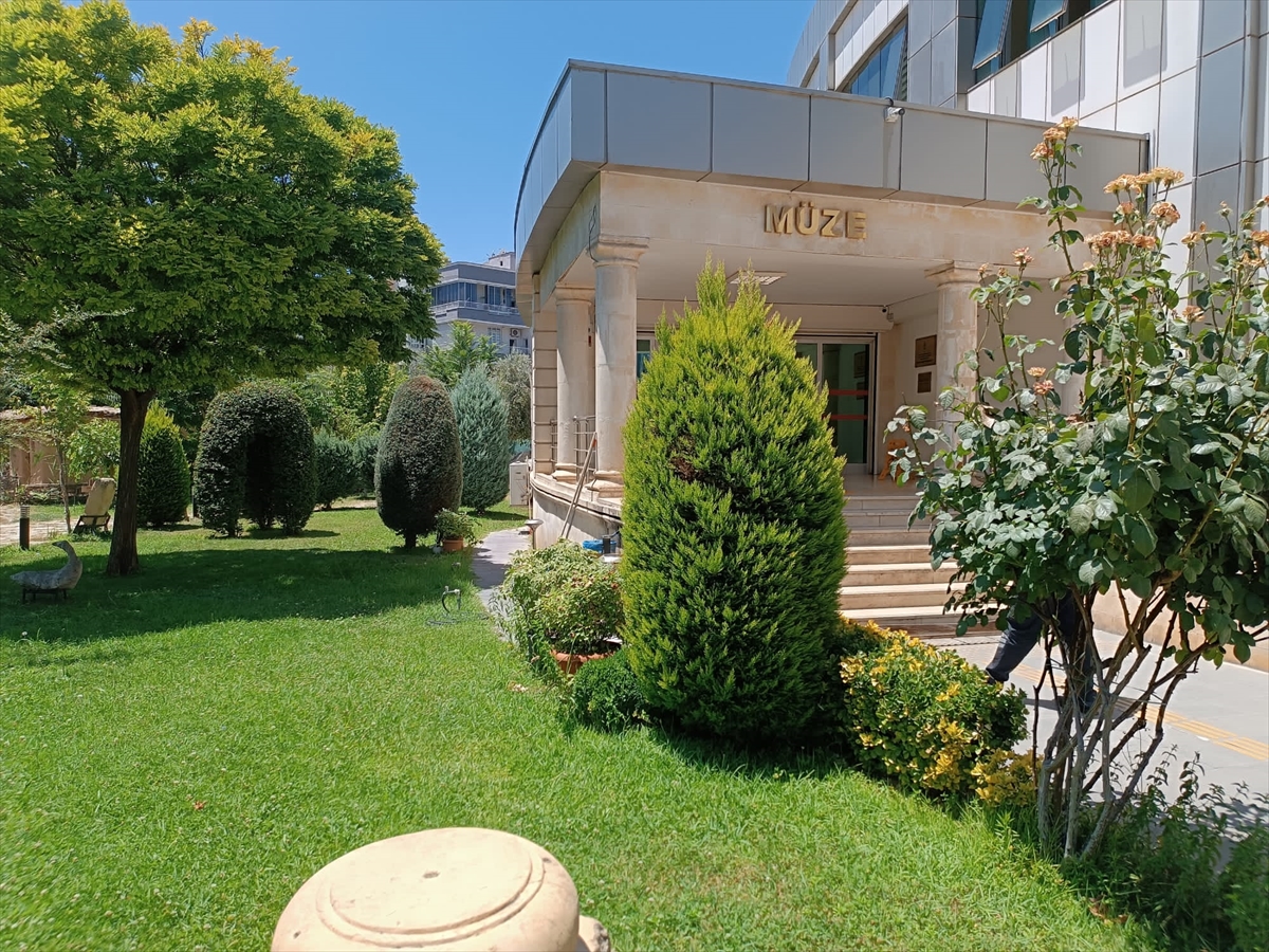 Batman Arkeoloji Müzesine trafik kazasında yaşamını yitiren Mehmet Cabir Alper'in ismi verildi