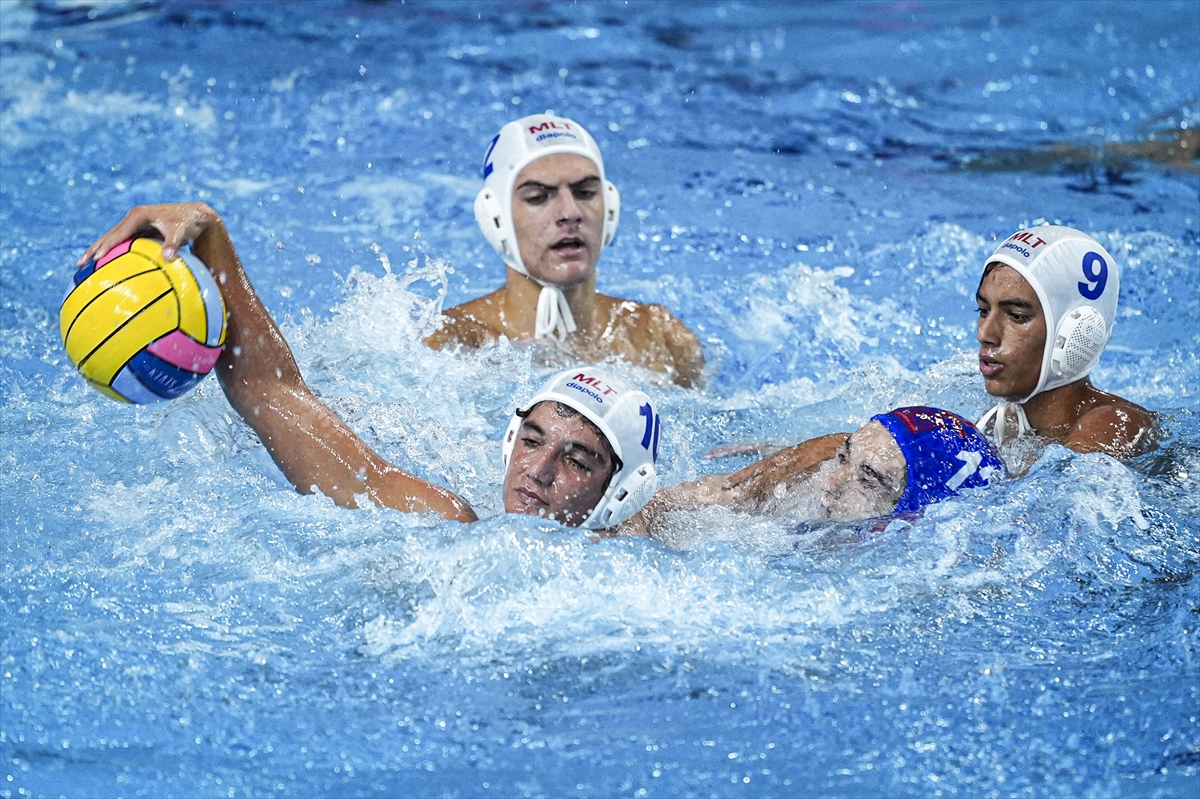 16 Yaş Altı Erkekler Avrupa Sutopu Şampiyonası İstanbul'da başladı