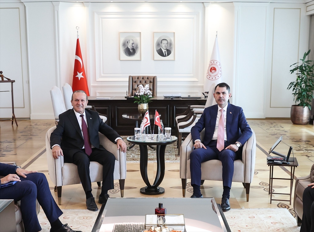 Bakan Kurum, KKTC Başbakan Yardımcısı Ataoğlu ile görüştü