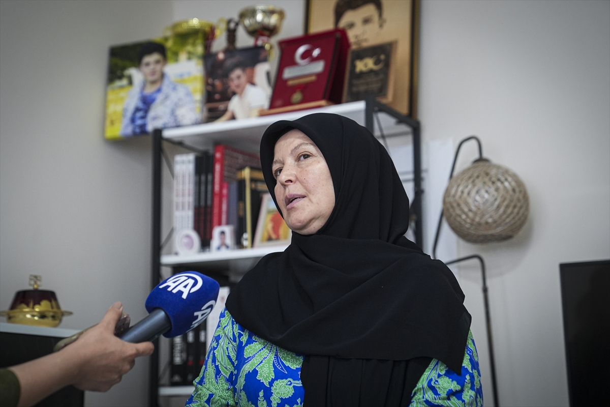 15 Temmuz şehidi Mahir Ayabak'ın annesinin hüznü 9 yıldır dinmedi