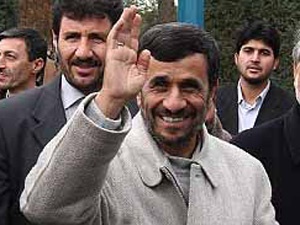 Ahmedinejad olayları değerlendirdi