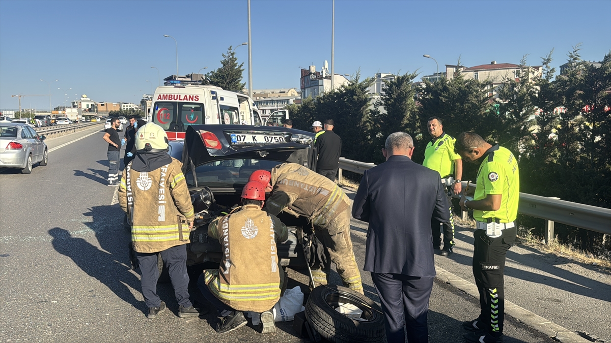 Sultanbeyli'de meydana gelen trafik kazasında 4 kişi yaralandı