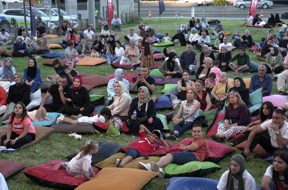 Esat Kabaklı Hafıza 15 Temmuz Müzesi'nde konser verdi