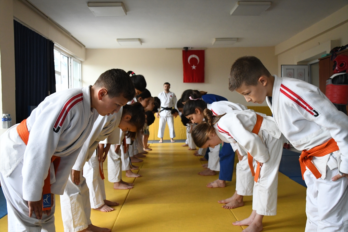 Düzce'nin 19 bin nüfuslu ilçesi bireysel branşlarda başarılı sporcular yetiştiriyor