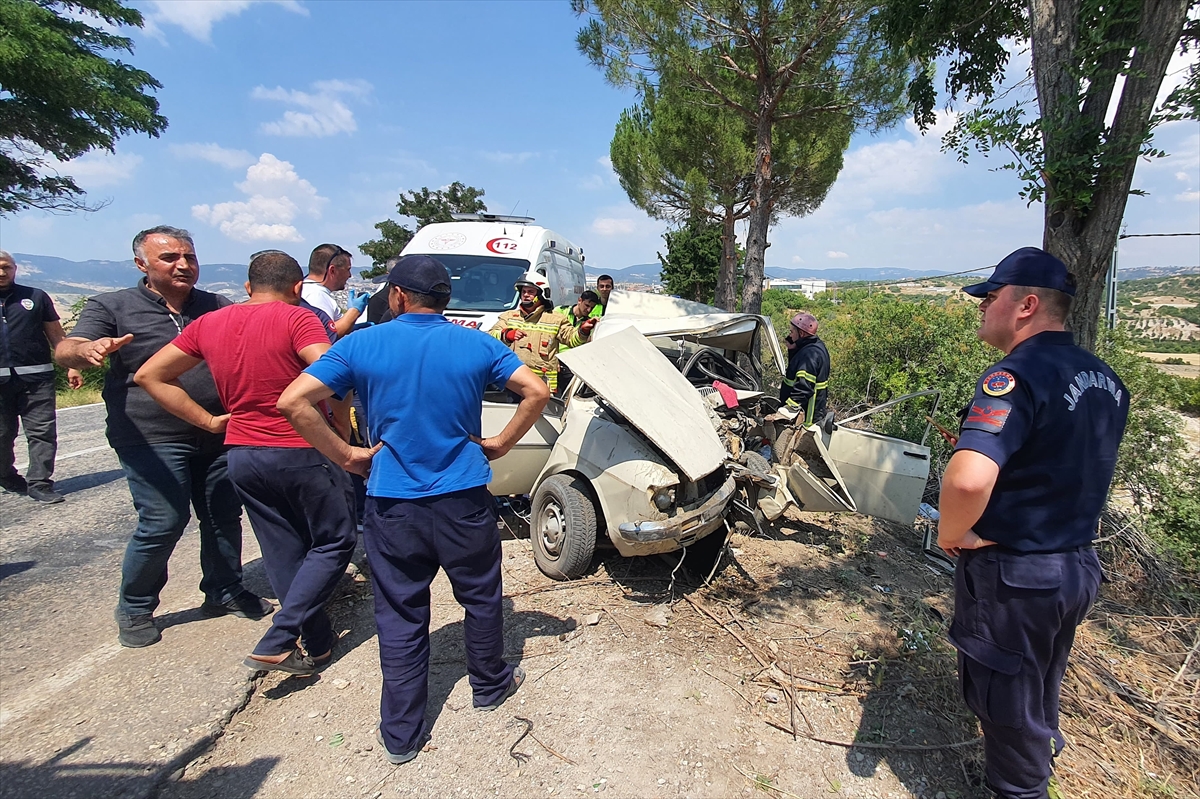 Manisa'daki trafik kazasında 1 kişi öldü, 4 kişi yaralandı