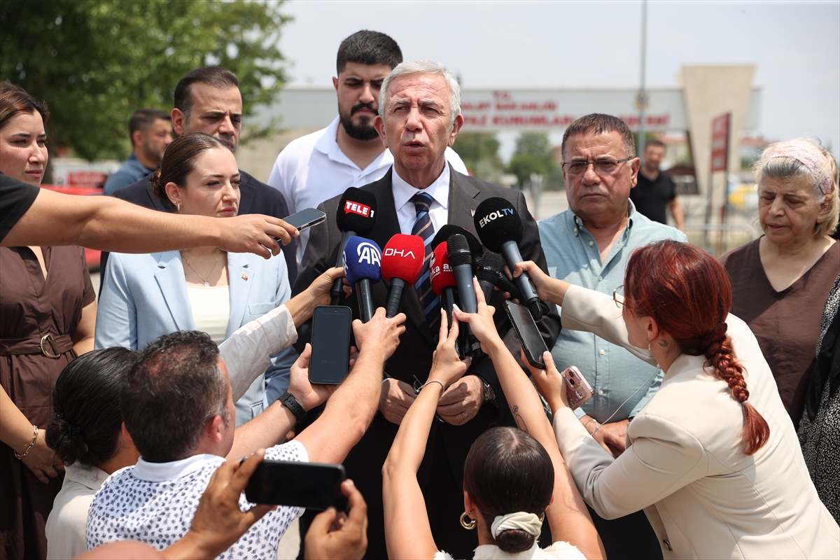 Ankara Büyükşehir Belediye Başkanı Yavaş, Muhittin Böcek'i cezaevinde ziyaret etti