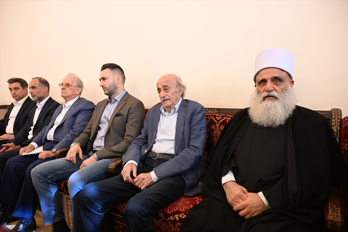 Dürzi lider Canbolat, Süveyda'da krizi sona erdirecek bir diyaloğa zemin hazırlanması çağrısında bulundu