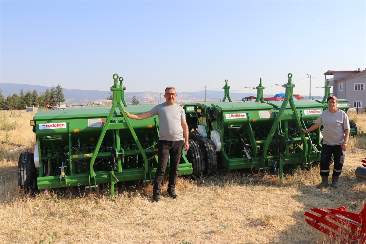 TKDK desteğiyle köye kazandırdıkları tarım aletleriyle ekonomiye katkı sağlayacaklar