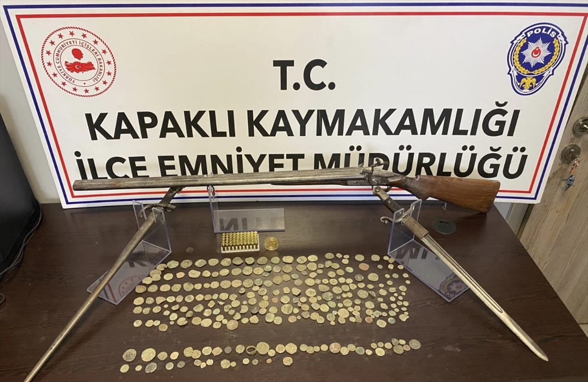 Tekirdağ'da tarihi eser niteliğinde 256 obje ele geçirildi
