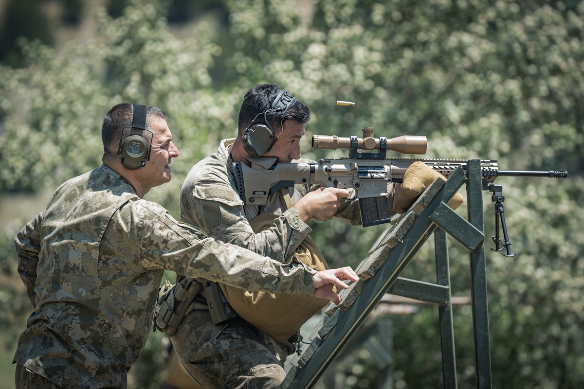 TSK'nın şampiyon keskin nişancıları, uluslararası yarışmalara zorlu eğitimlerle hazırlanıyor