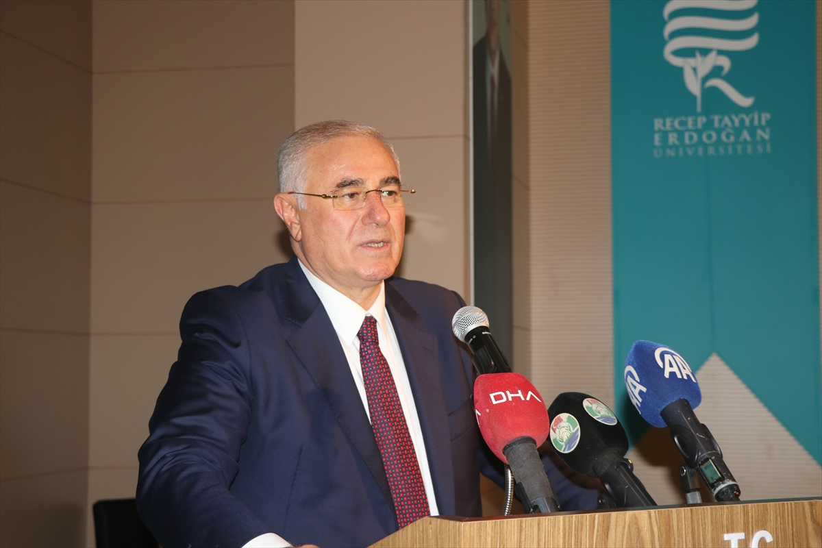 Kamu Başdenetçisi Akarca, "Ombudsman Rizelilerle Buluşuyor" programında konuştu: