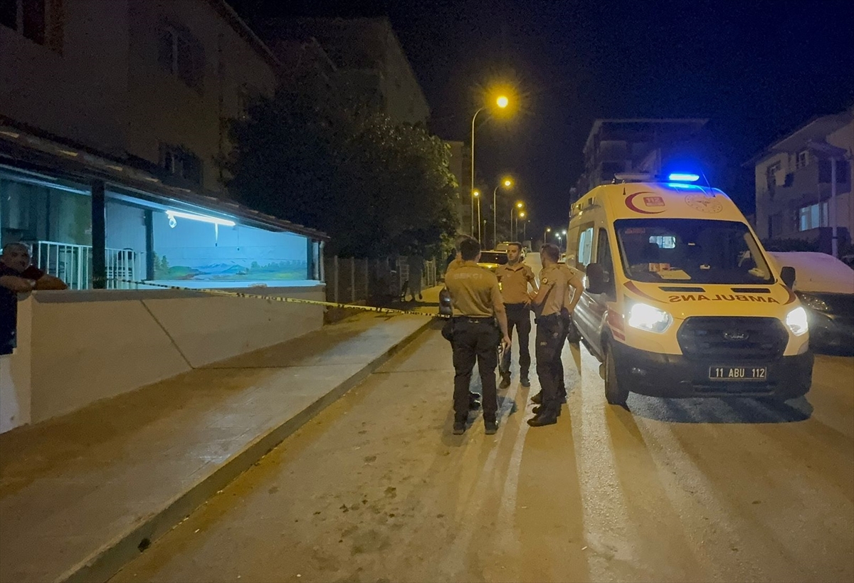 Bilecik'te bıçaklı kavgada 1 kişi öldü, 2 kişi yaralandı