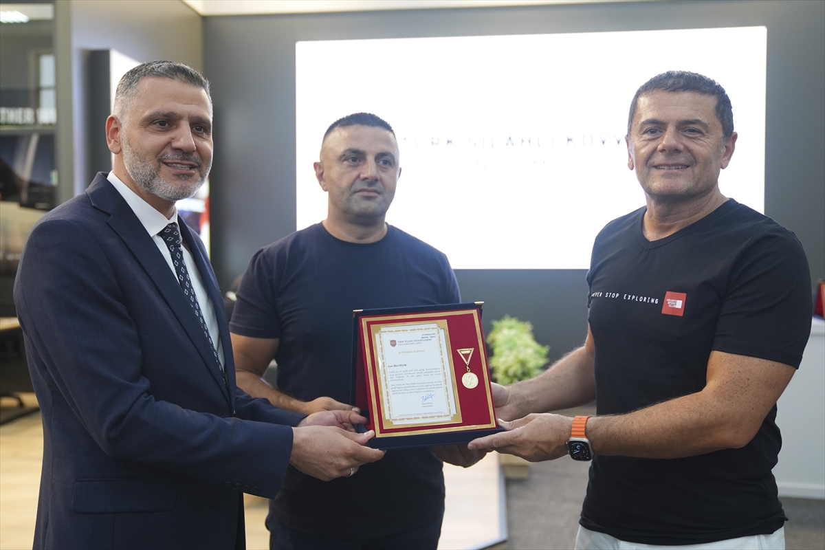 Türk Silahlı Kuvvetlerini Güçlendirme Vakfı, bağışçılarına madalya verdi