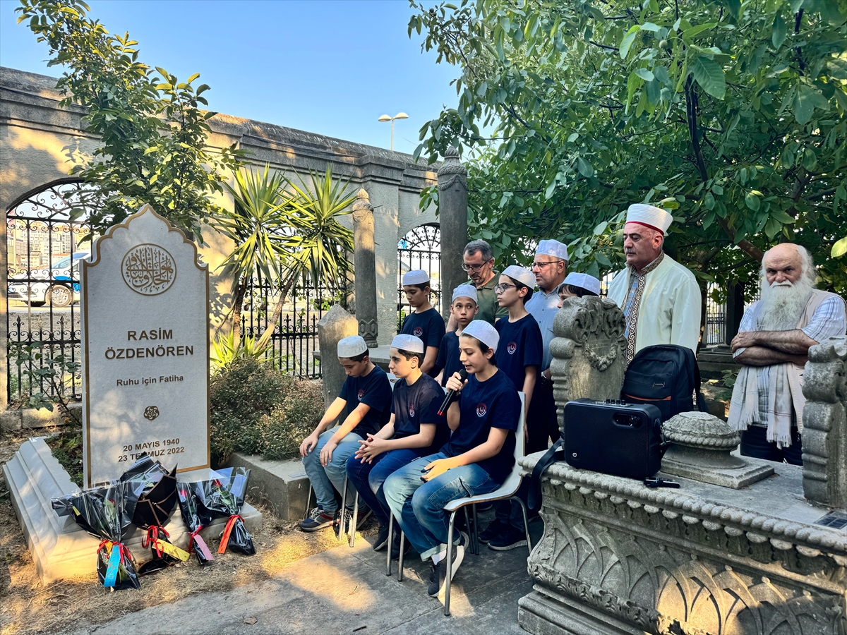 "Gül Yetiştiren Adam" Rasim Özdenören, vefatının 3. yılında kabri başında anıldı