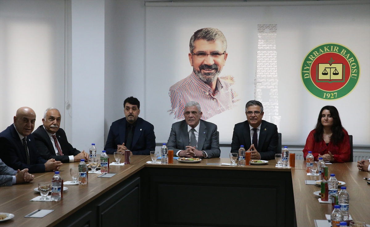 İYİ Parti Genel Başkanı Dervişoğlu, Diyarbakır'da ziyaretlerde bulundu