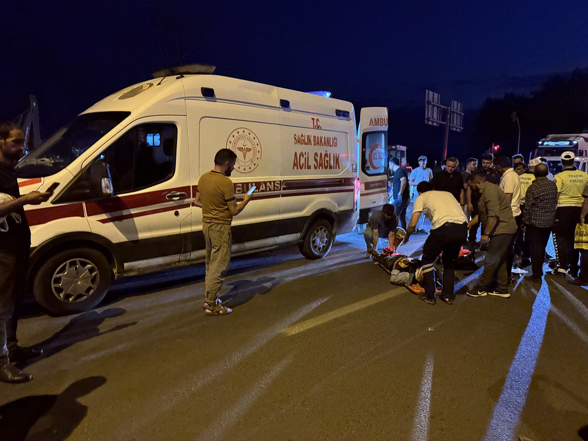 Ağrı'da otomobilin çarptığı yaya yaralandı