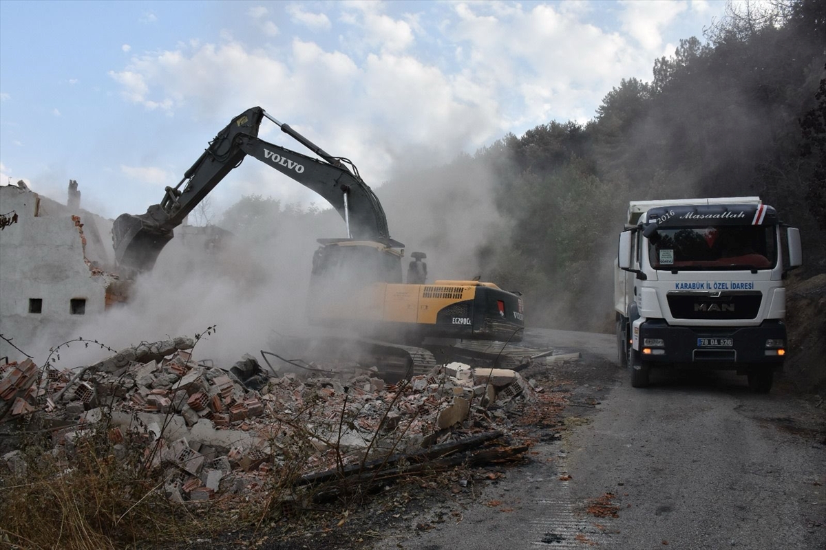 Karabük'te orman yangınlarından etkilenen köylerde çalışmalar sürüyor