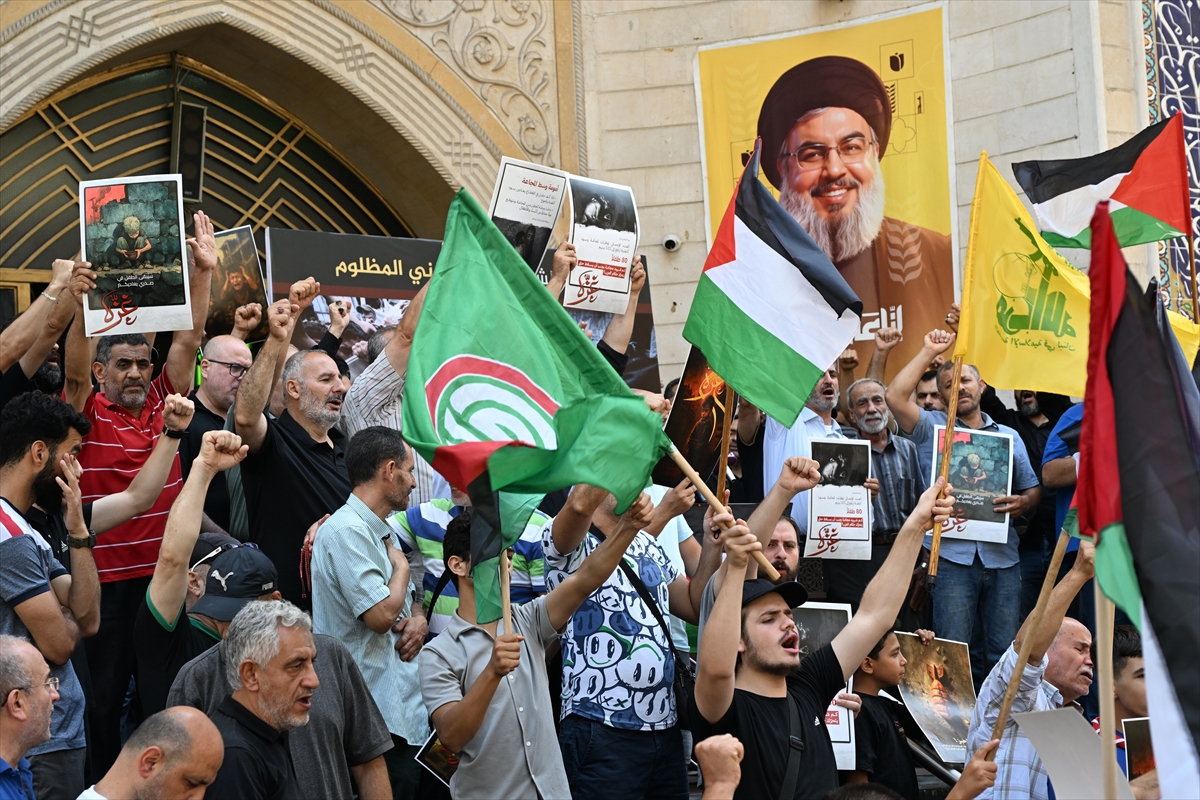 Lübnan'da İsrail saldırıları altındaki Gazze'ye destek gösterisi düzenlendi