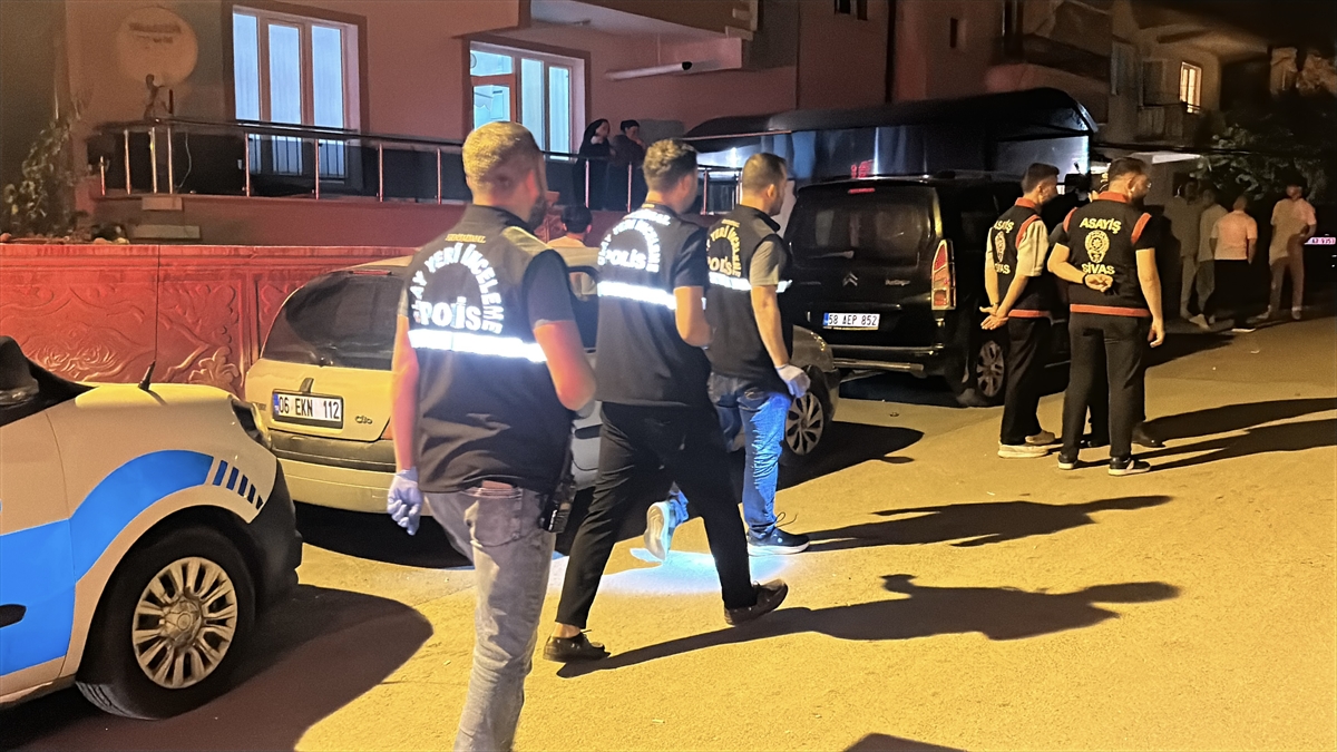 Sivas'ta kına gecesinde halay nedeniyle çıkan kavgada 15 kişi yaralandı