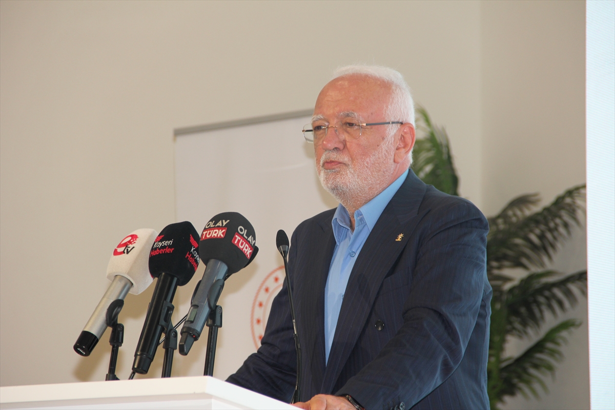 AK Parti Genel Başkanvekili Mustafa Elitaş, Kayseri'de konuştu
