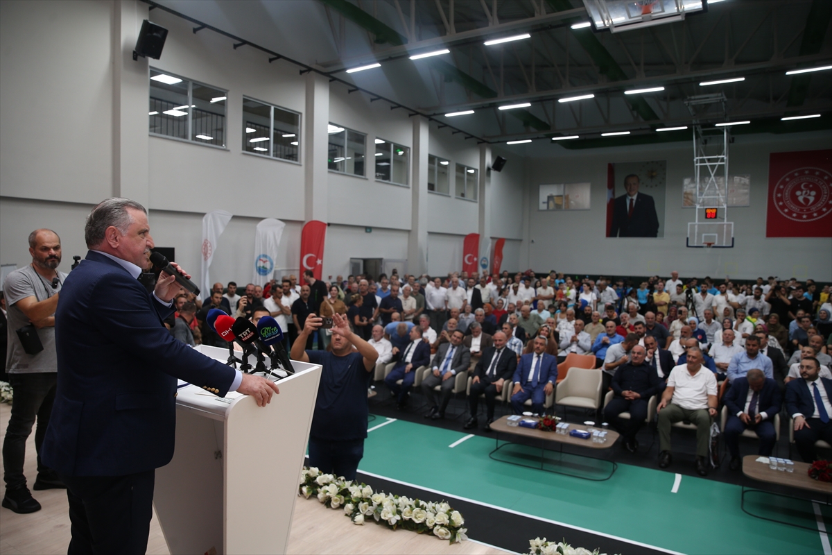 Gençlik ve Spor Bakanı Bak, - "Biz hep beraber bu ülkenin gelişmesi için birlikte çalışmaya devam edeceğiz"