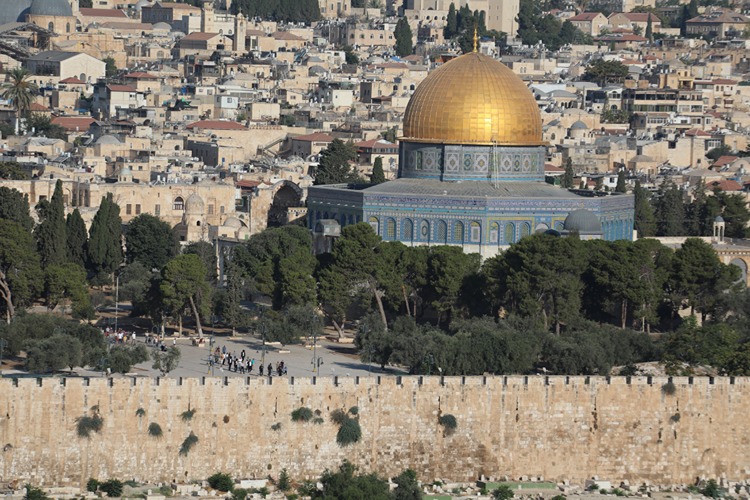 Temmuzda Mescid-i Aksa'ya 27 baskın yapıldı, İbrahim Camii'nde ezan 51 defa engellendi