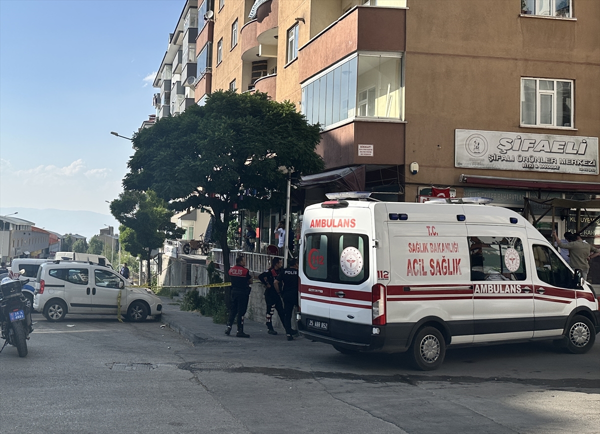 Erzurum'da 2 kişinin yaralandığı silahlı saldırıyla ilgi 3 şüpheli Erzincan'da yakalandı