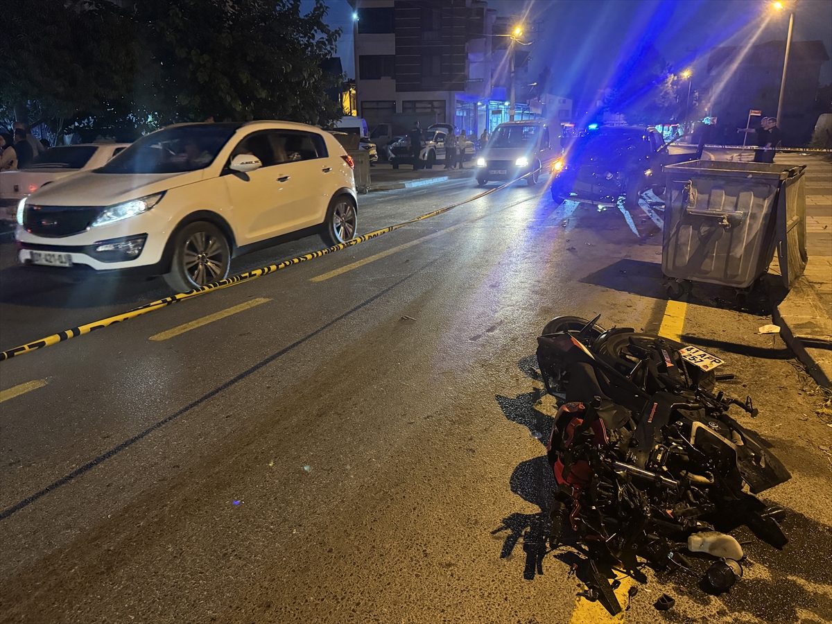 Sakarya'da 1 motosiklet ve 2 cipin karıştığı kazada 1 kişi öldü