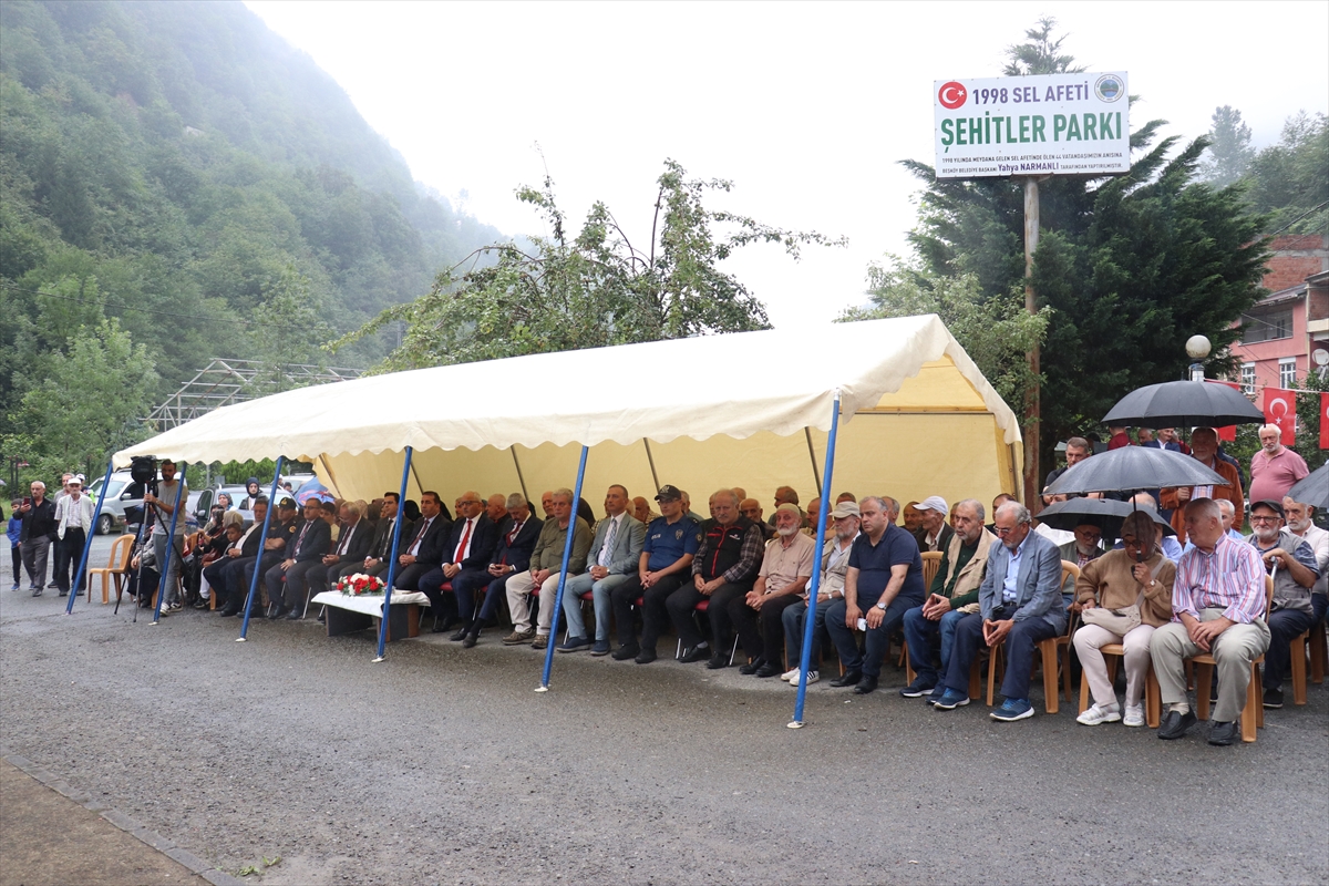 Trabzon'da 27 yıl önce sel felaketinde hayatını kaybeden 47 kişi anıldı