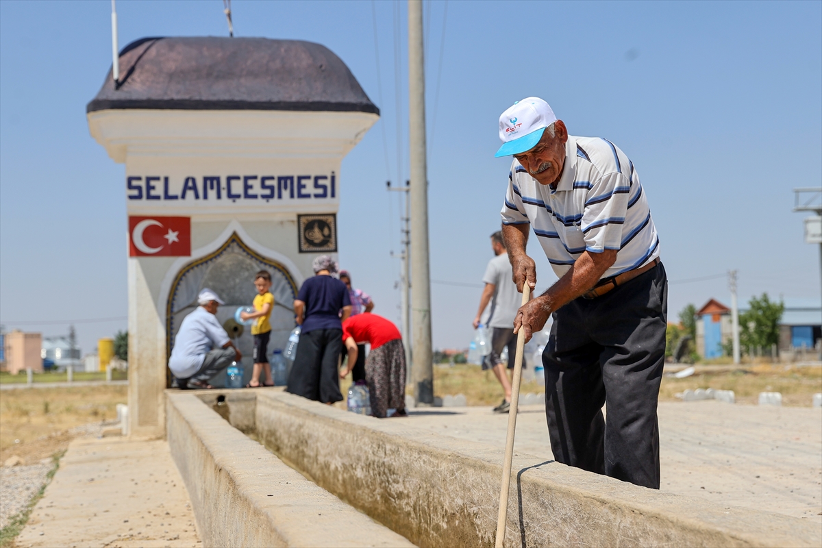 Konya'da emekli inşaat ustası doğal kaynak çeşmelerine gönüllü sahip çıkıyor