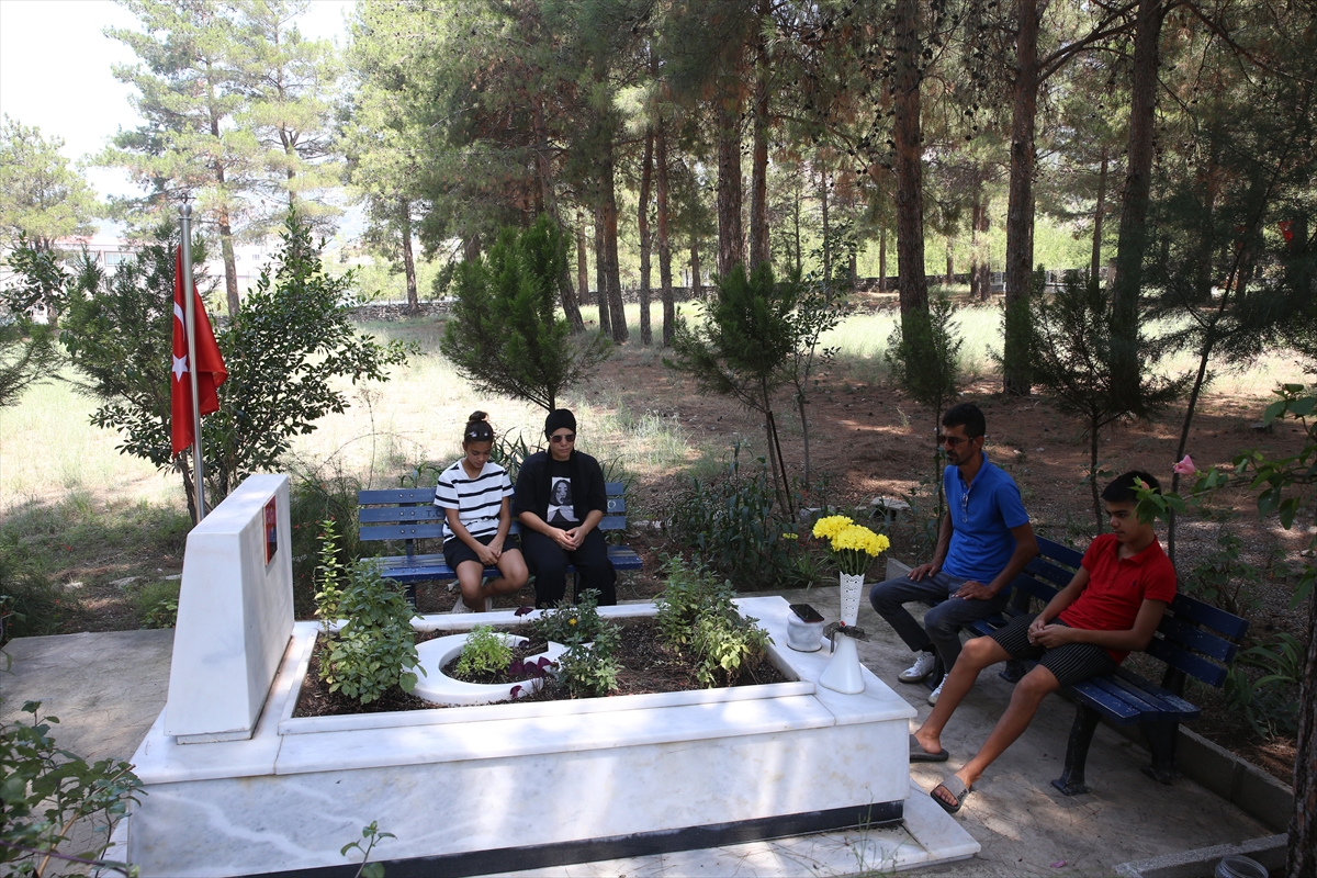 Eren Bülbül ile şehit olan Ferhat Gedik'in kardeşi, ağabeyini çalışkanlığıyla hatırlıyor