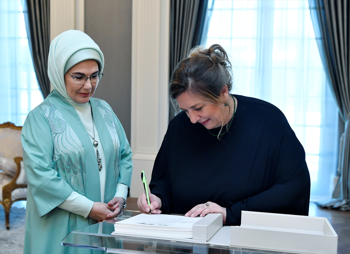 Emine Erdoğan, Gürcistan Cumhurbaşkanı Kavelashvili'nin eşiyle görüştü