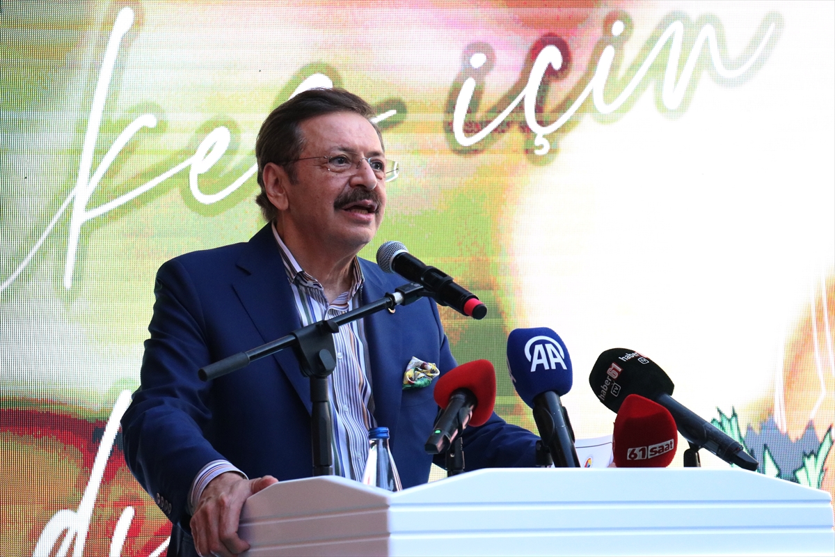 TOBB Başkanı Hisarcıklıoğlu, Trabzon'da Arabuluculuk ve Uyuşmazlık Çözüm Merkezinin açılışına katıldı