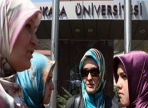 ÜSÎMDER'den '28 Şubat' protestosu