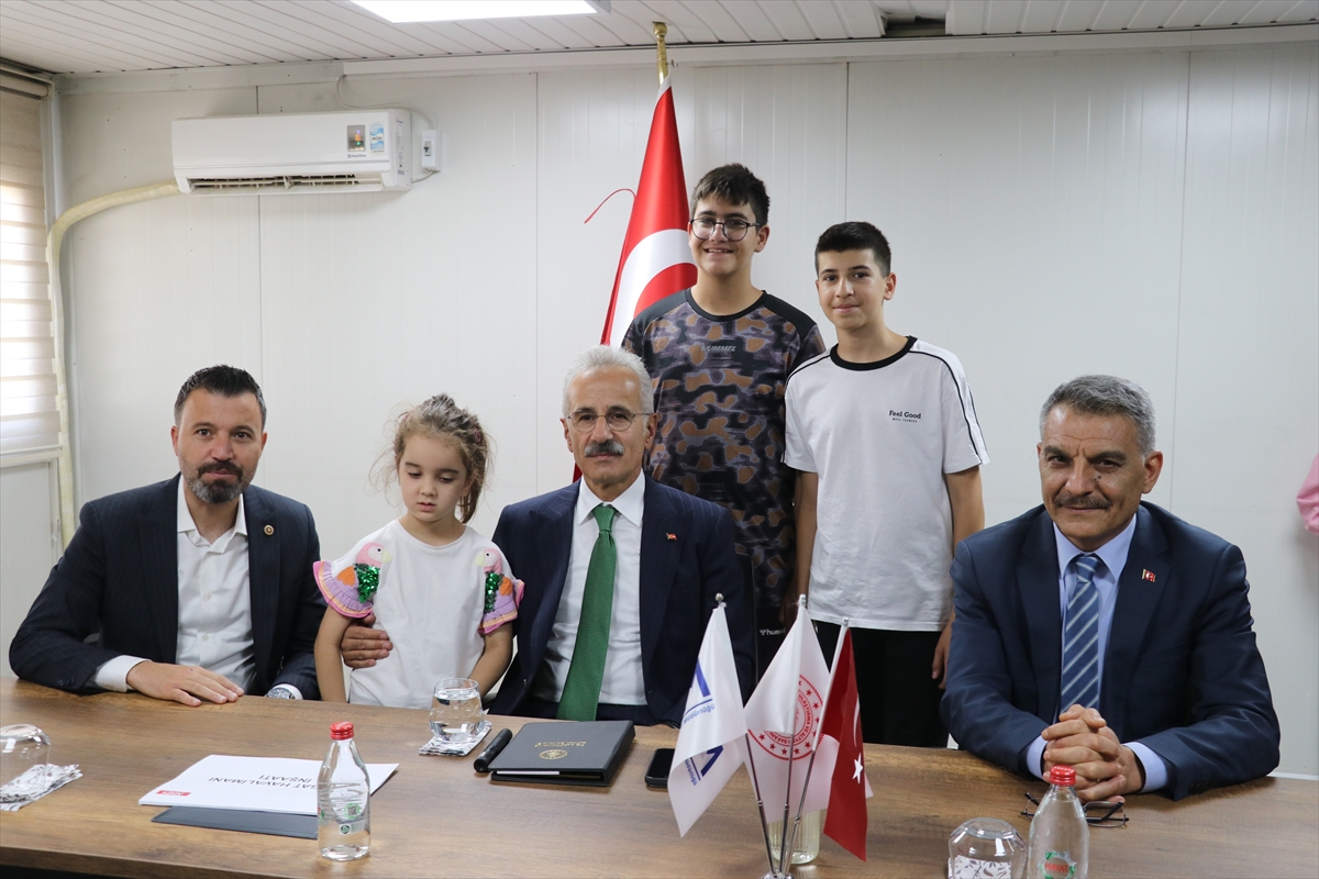 Ulaştırma ve Altyapı Bakanı Uraloğlu, “Altyapının tamamını bitirdik"