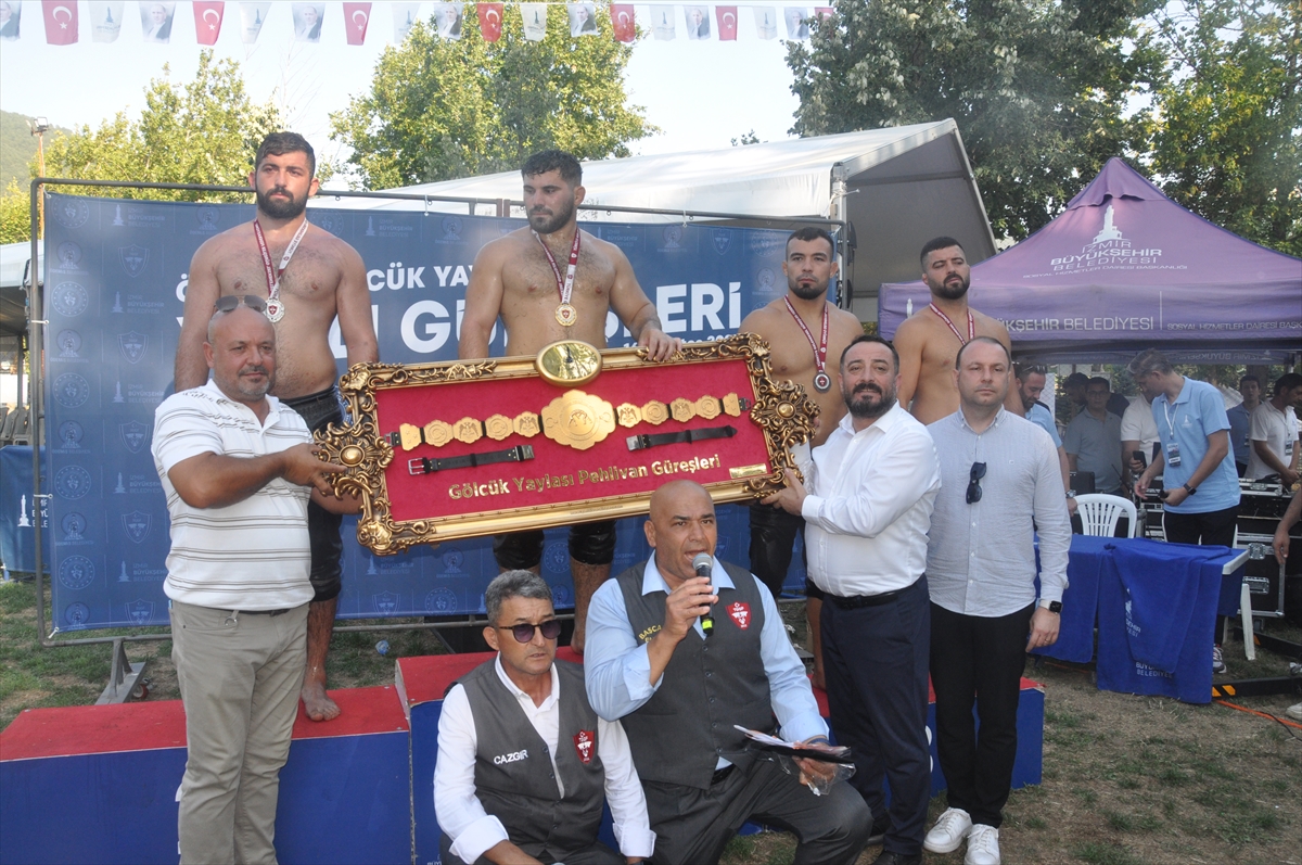 Ödemiş Gölcük Yaylası Yağlı Güreşleri'nde başpehlivanlığı Erkan Taş kazandı