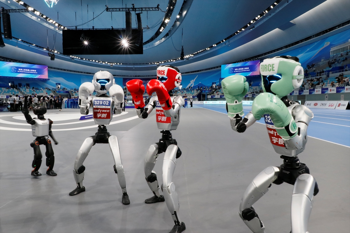Çin'de Dünya İnsansı Robot Oyunları final müsabakalarıyla sona erdi