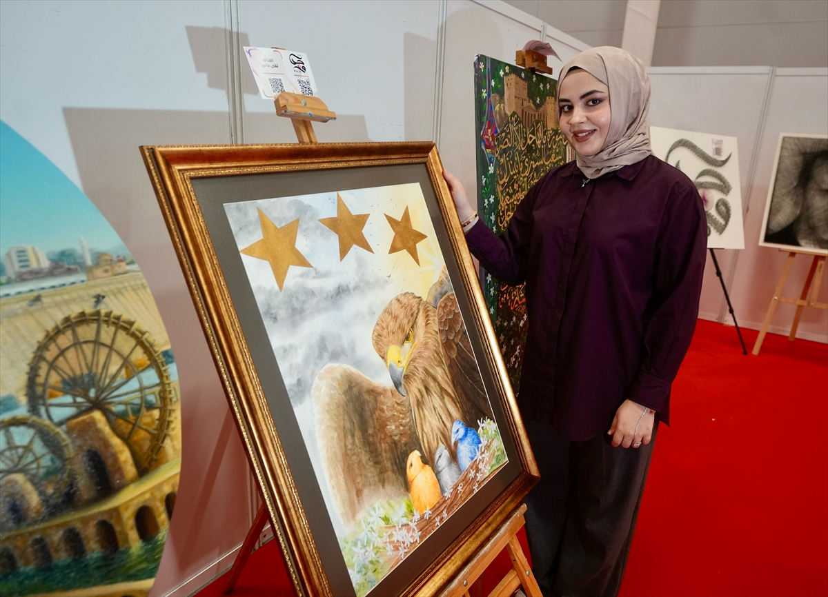Suriyeli genç sanatçıların eserleri İstanbul'daki Arapça Kitap Fuarı'nda sergilendi