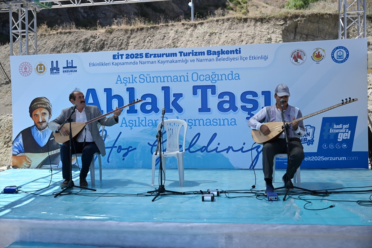 Erzurum'da "Ablaktaşı Aşıklar Buluşması, Aşık Sümmani Anma" programı düzenlendi