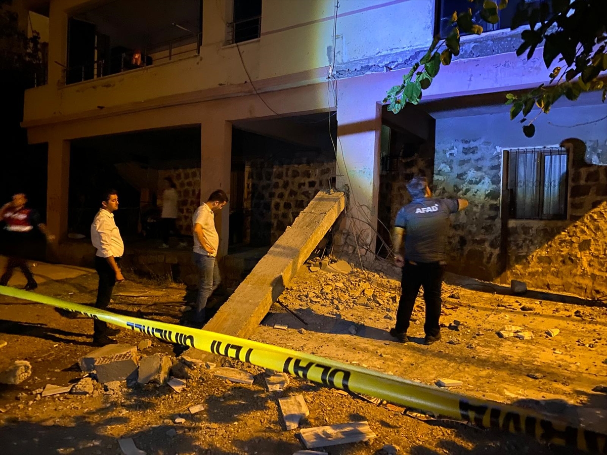 Diyarbakır'da bir evin balkonunun çökmesi sonucu 5 kişi yaralandı