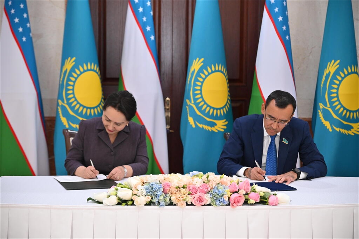 Kazakistan ve Özbekistan işbirliğini artıracak