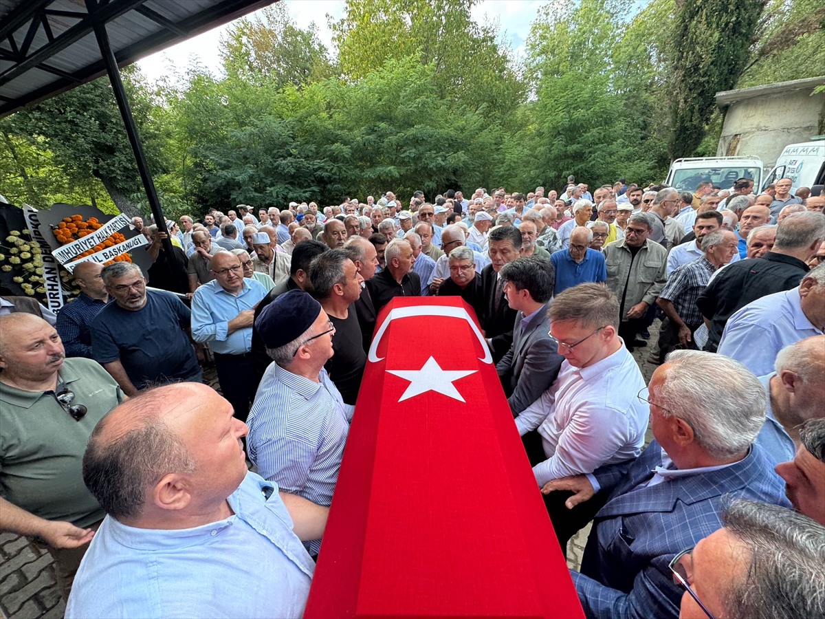 Eski Bakan Hasan Akyol, Bartın'da son yolculuğuna uğurlandı