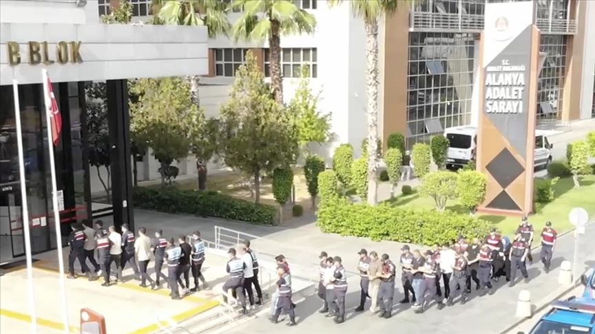 21 ildeki "yasa dışı bahis ve dolandırıcılık" operasyonlarında 8 şüpheli tutuklandı