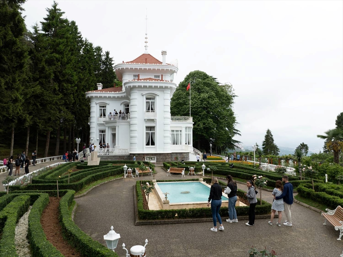 Trabzon'un tarihi mekanlarını 310 bini aşkın turist ziyaret etti